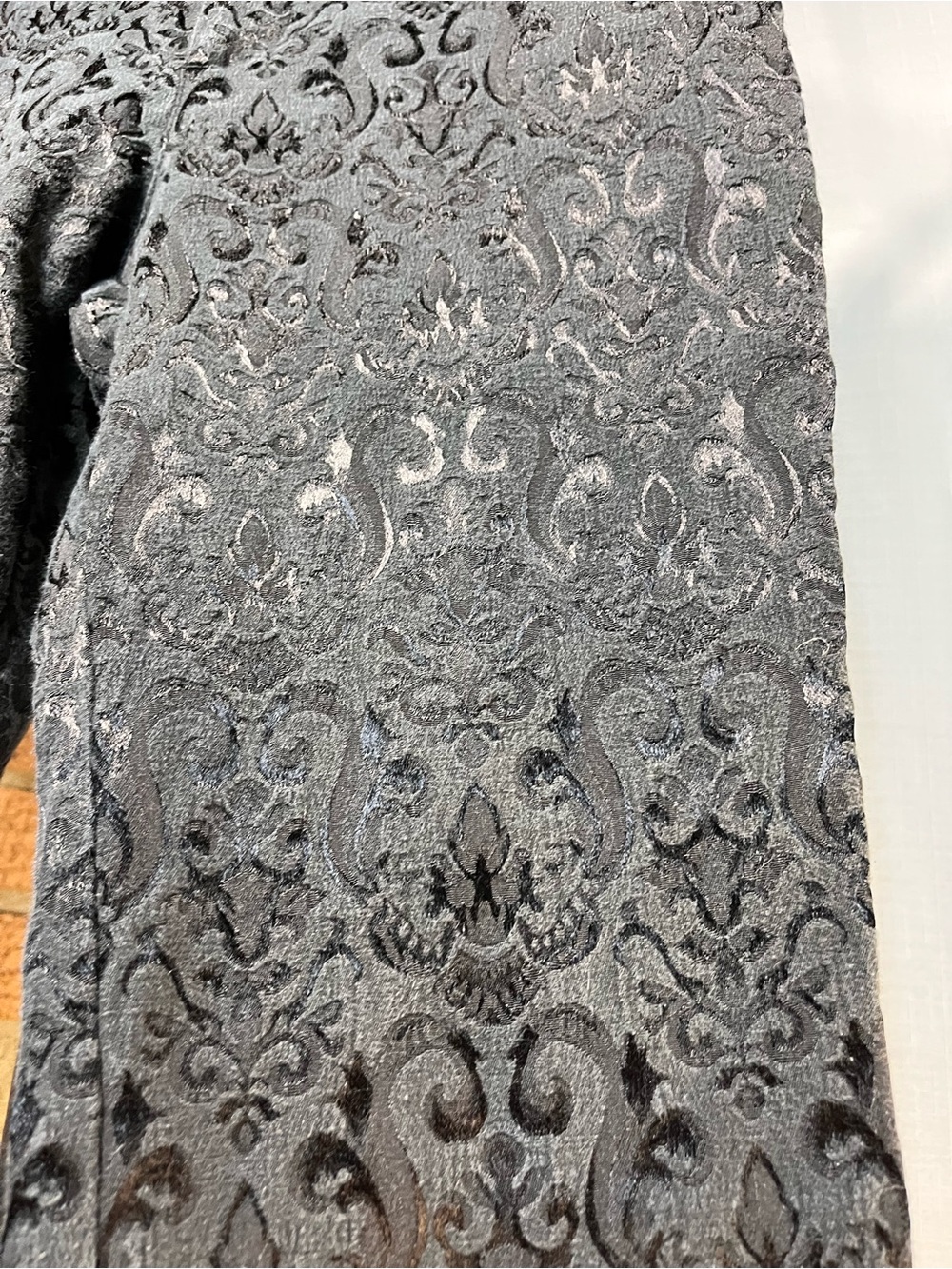 90s World X Black Brocade Damask Low Rise Flare Pants Size 9/10. Y2K - Picture 2 of 6